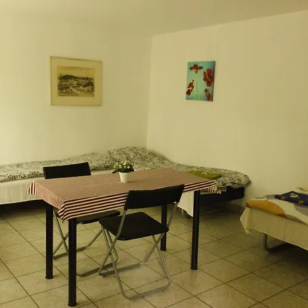 Dorcas Center&camping *